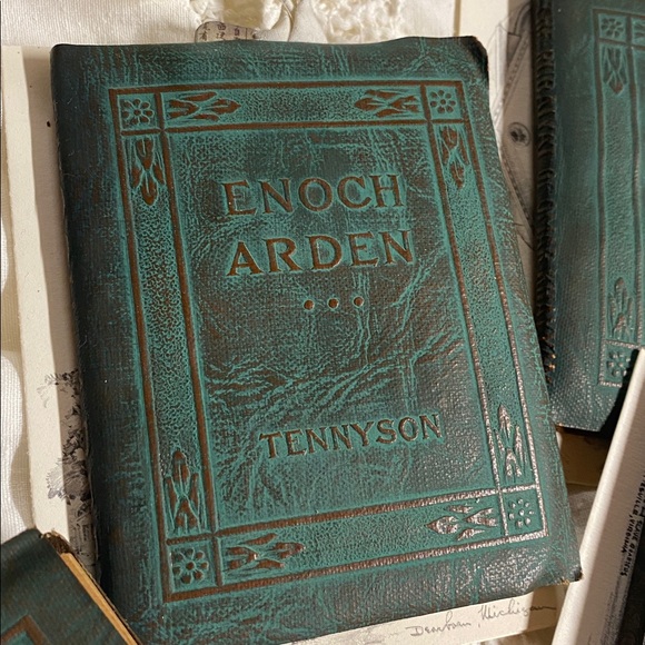 1920’s Green Leather-Bound Famous Authors Set 4 - Picture 3 of 12